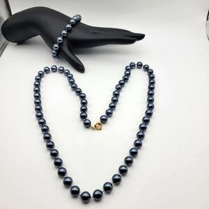 Black Faux Pearl Necklace and Bracelet Set
